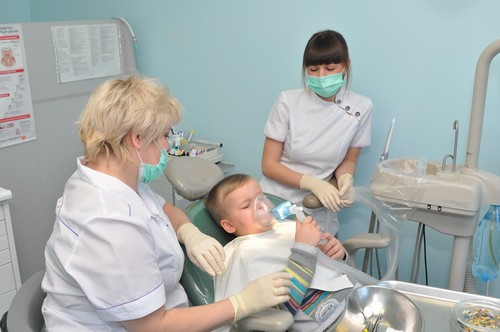 Фторирование детских зубов