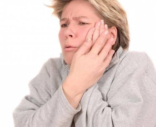 Снятие   зубной болью в домашних условиях